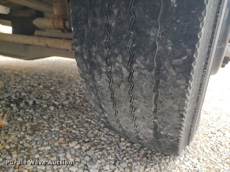 image for item MM9932 1998 Blue Bird TC2000  school bus