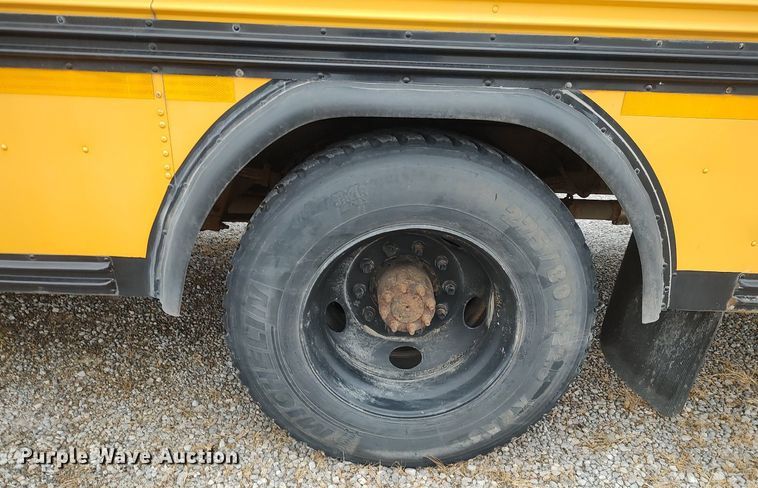 image for item MM9932 1998 Blue Bird TC2000  school bus