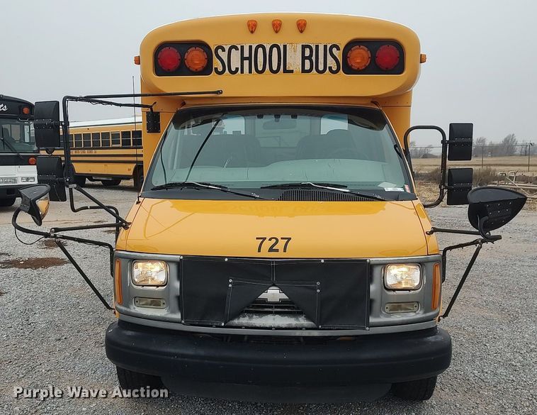 image for item MM9934 1998 Chevrolet Express G3500  school bus
