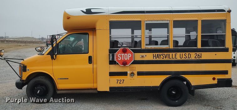 image for item MM9934 1998 Chevrolet Express G3500  school bus