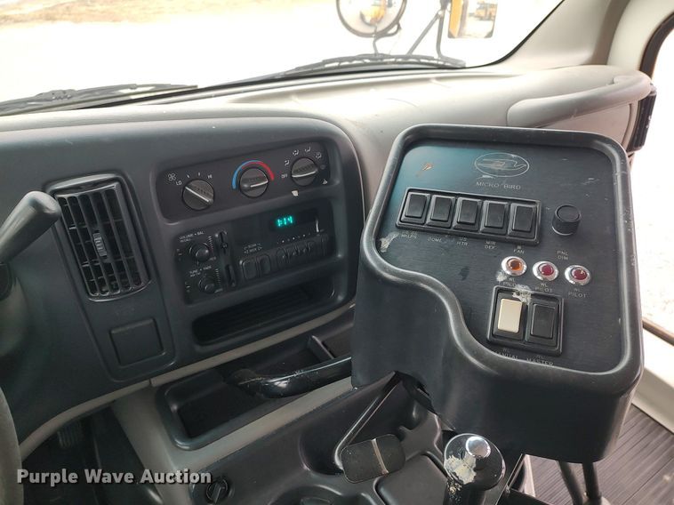 image for item MM9934 1998 Chevrolet Express G3500  school bus