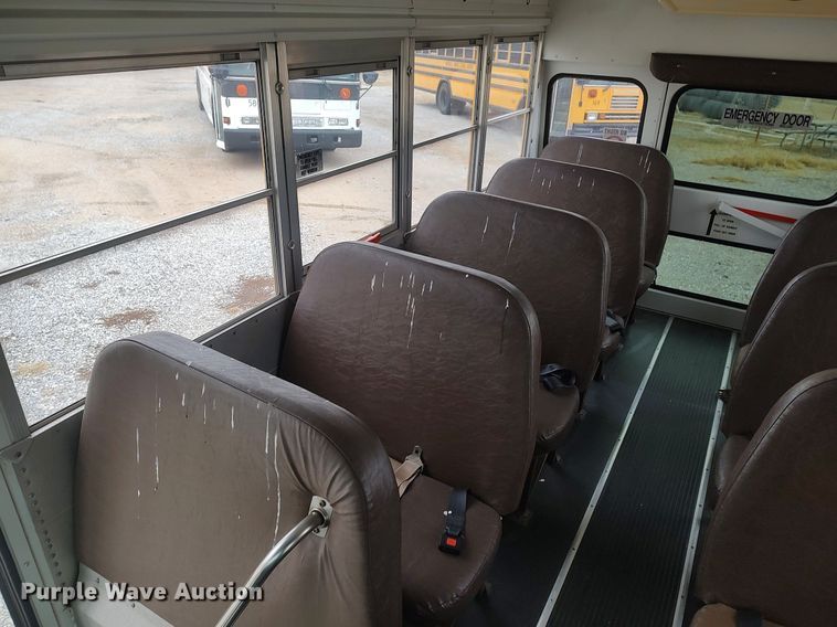 image for item MM9934 1998 Chevrolet Express G3500  school bus