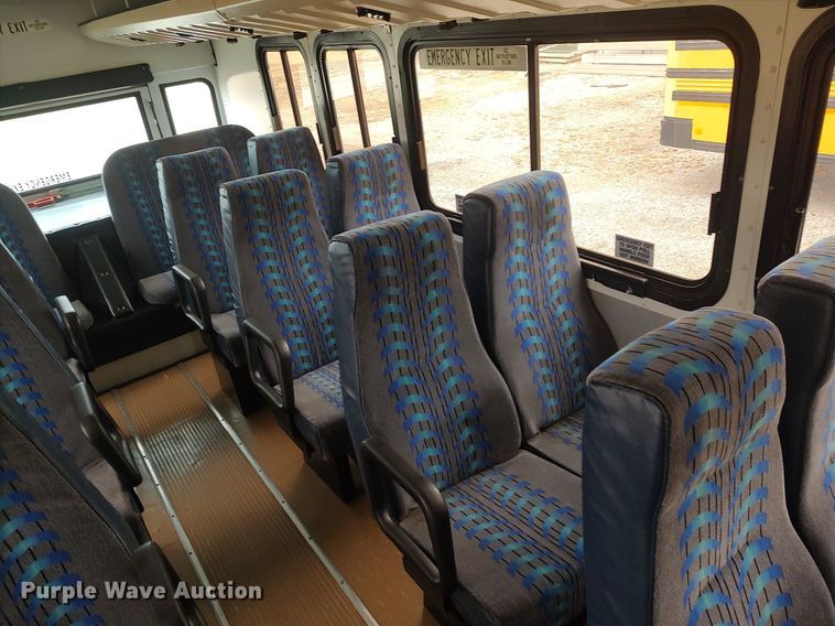 image for item MM9935 2000 Blue Bird All American  coach bus