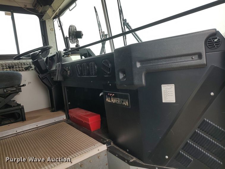 image for item MM9935 2000 Blue Bird All American  coach bus