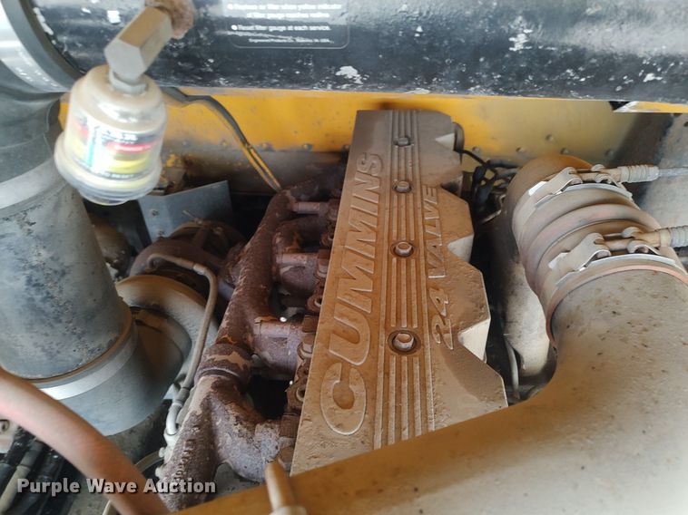 image for item MM9935 2000 Blue Bird All American  coach bus