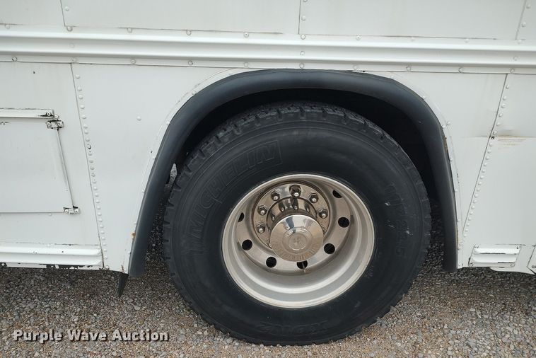 image for item MM9935 2000 Blue Bird All American  coach bus