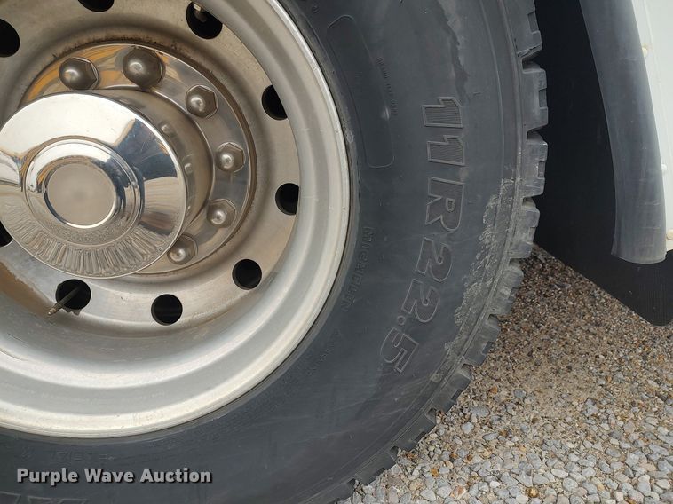 image for item MM9935 2000 Blue Bird All American  coach bus