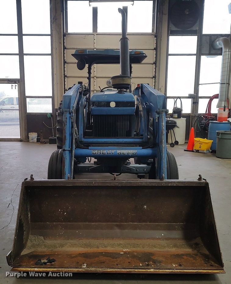 image for item MM9938 1998 New Holland 7610  tractor