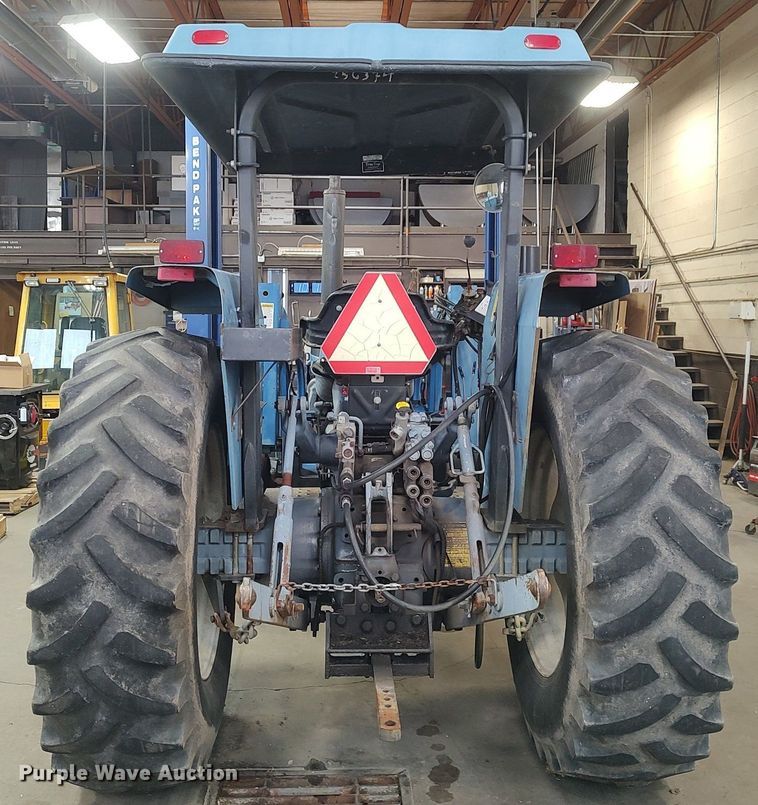 image for item MM9938 1998 New Holland 7610  tractor