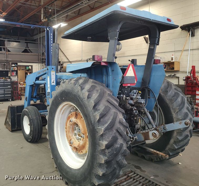 image for item MM9938 1998 New Holland 7610  tractor