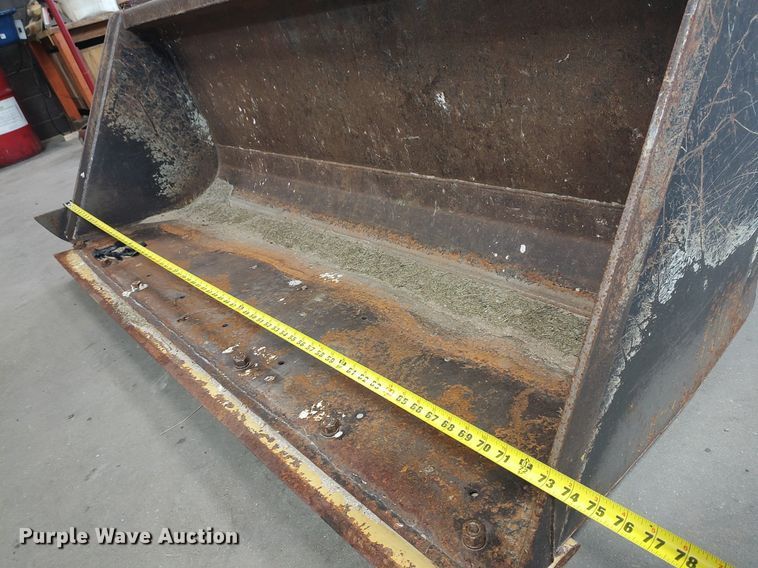 image for item MM9938 1998 New Holland 7610  tractor