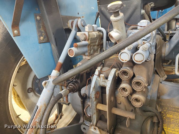 image for item MM9938 1998 New Holland 7610  tractor