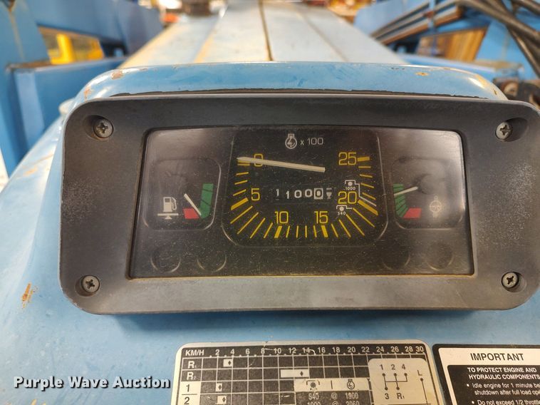 image for item MM9938 1998 New Holland 7610  tractor