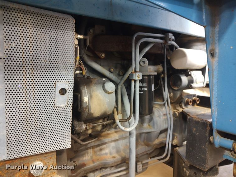 image for item MM9938 1998 New Holland 7610  tractor