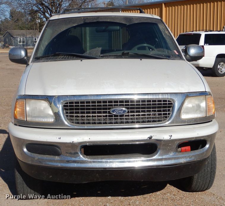 image for item MP9031 1998 Ford Expedition XLT  SUV