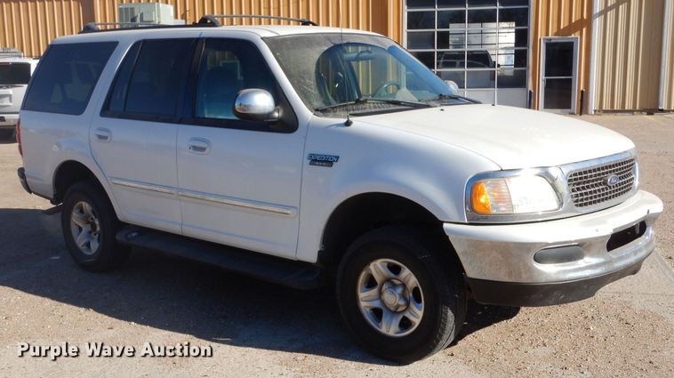 image for item MP9031 1998 Ford Expedition XLT  SUV