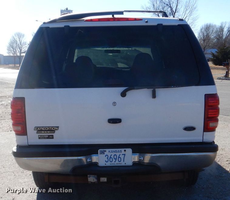 image for item MP9031 1998 Ford Expedition XLT  SUV