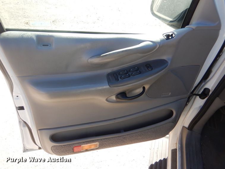 image for item MP9031 1998 Ford Expedition XLT  SUV