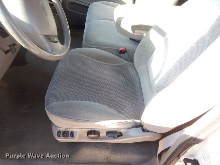 image for item MP9031 1998 Ford Expedition XLT  SUV