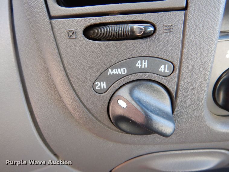 image for item MP9031 1998 Ford Expedition XLT  SUV