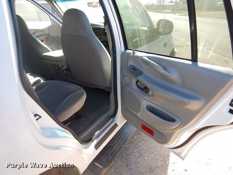 image for item MP9031 1998 Ford Expedition XLT  SUV