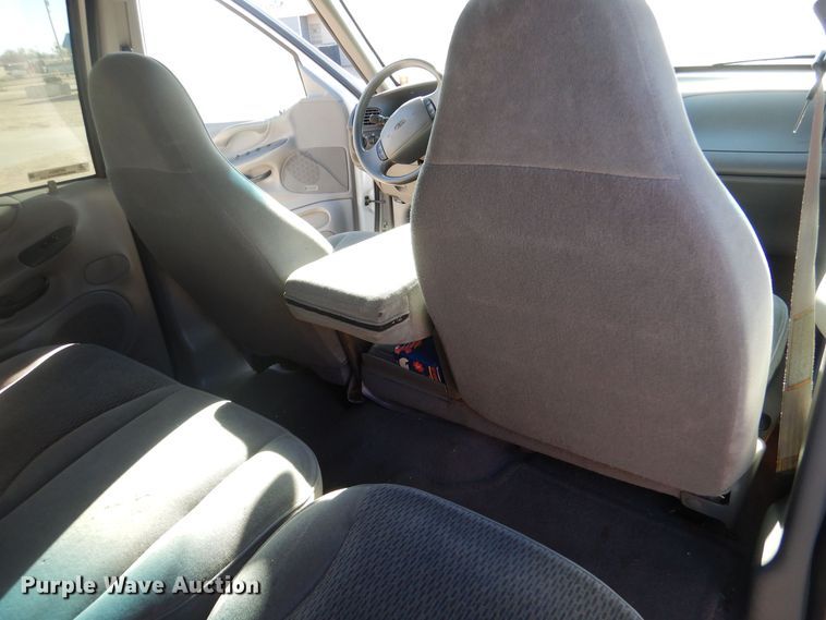 image for item MP9031 1998 Ford Expedition XLT  SUV