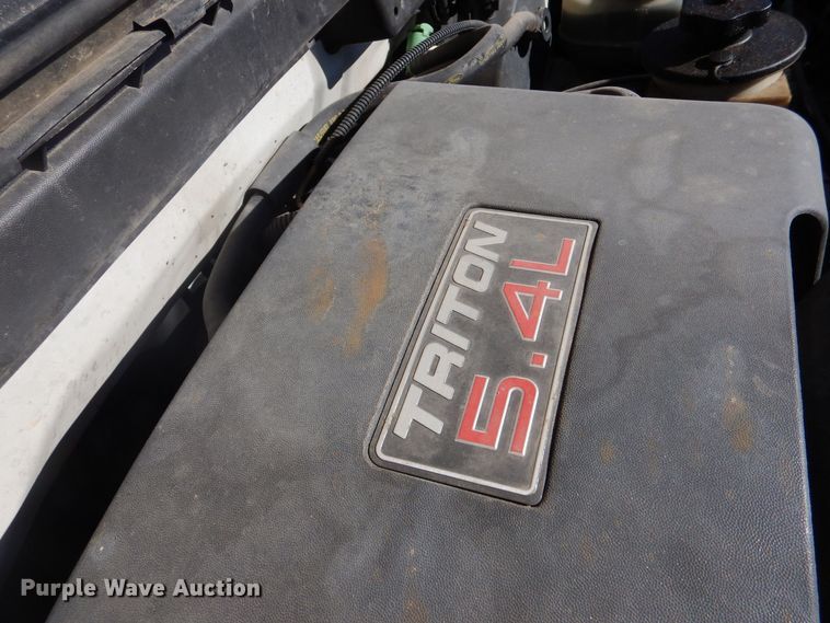 image for item MP9031 1998 Ford Expedition XLT  SUV