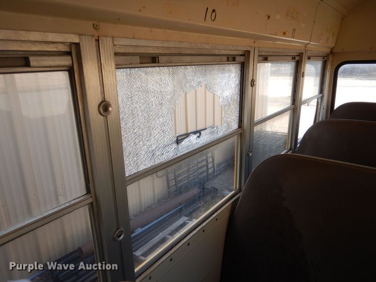 image for item MP9034 1994 Blue Bird TC2000  school bus