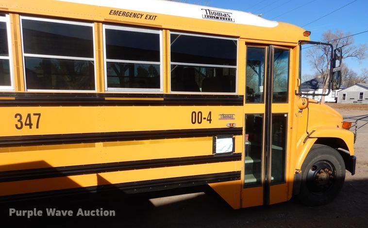 image for item MP9035 2000 Freightliner  school bus