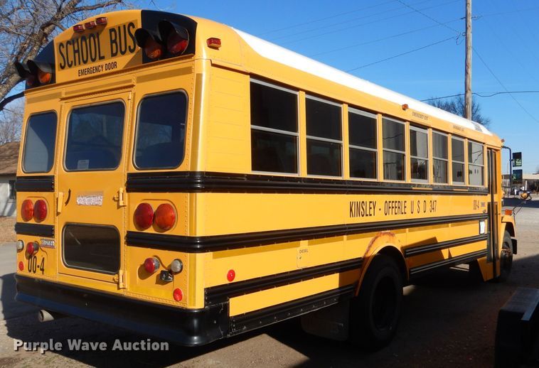 image for item MP9035 2000 Freightliner  school bus