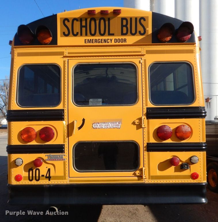 image for item MP9035 2000 Freightliner  school bus