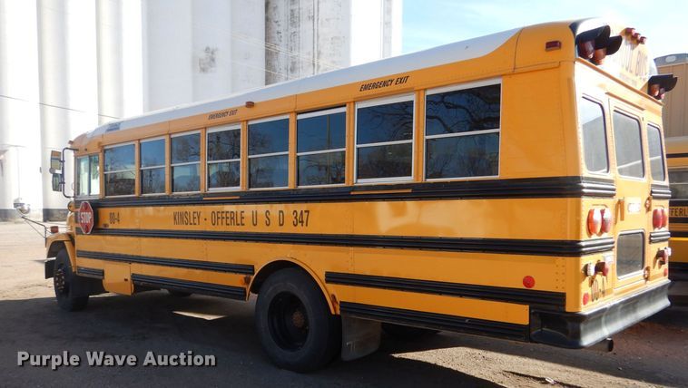 image for item MP9035 2000 Freightliner  school bus