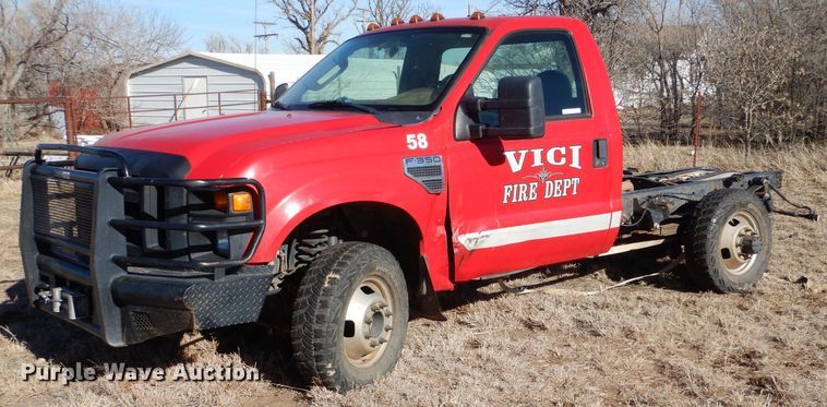 image for item MP9038 2008 Ford F350 Super Duty XL  pickup truck cab and chassis