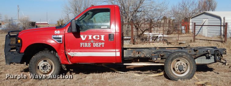 image for item MP9038 2008 Ford F350 Super Duty XL  pickup truck cab and chassis