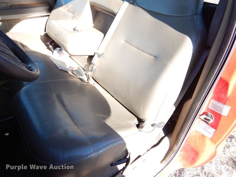 image for item MP9038 2008 Ford F350 Super Duty XL  pickup truck cab and chassis