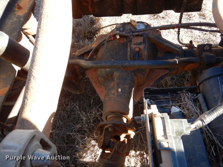 image for item MP9038 2008 Ford F350 Super Duty XL  pickup truck cab and chassis