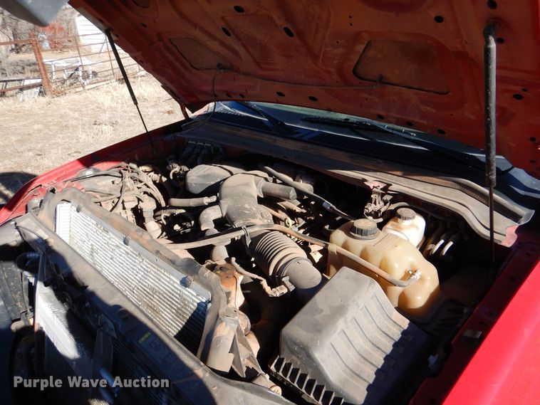 image for item MP9038 2008 Ford F350 Super Duty XL  pickup truck cab and chassis