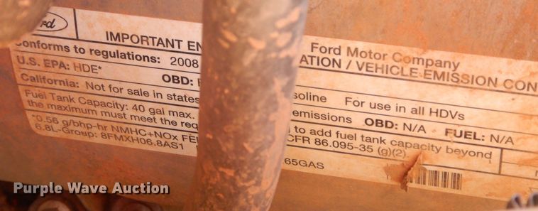 image for item MP9038 2008 Ford F350 Super Duty XL  pickup truck cab and chassis