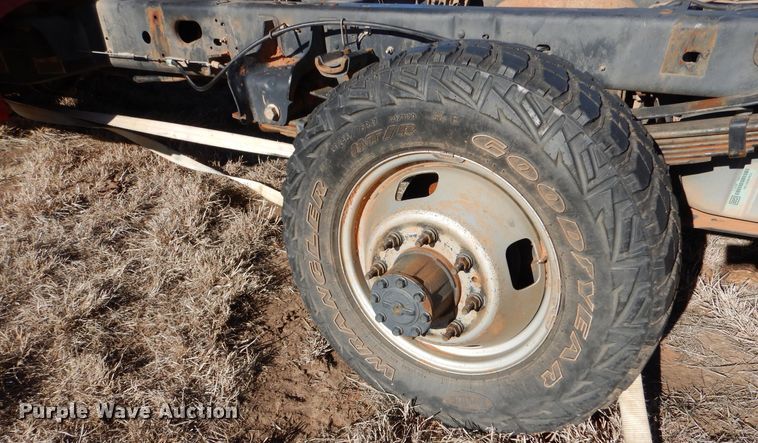 image for item MP9038 2008 Ford F350 Super Duty XL  pickup truck cab and chassis