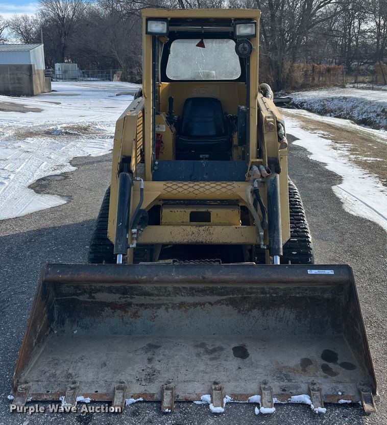 image for item MW9436 2000 ASV 4810  tracked skid steer loader