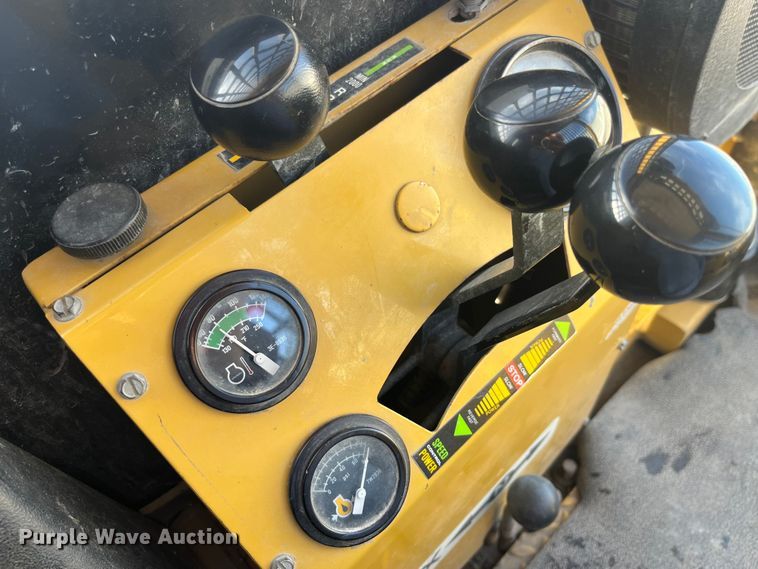 image for item MW9436 2000 ASV 4810  tracked skid steer loader