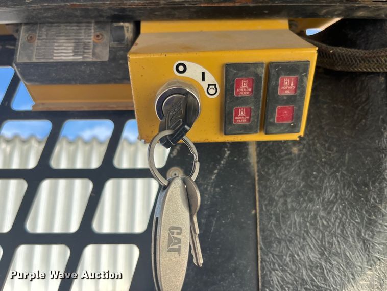 image for item MW9436 2000 ASV 4810  tracked skid steer loader