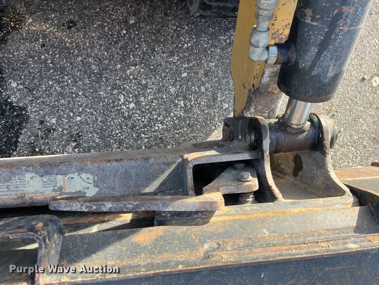 image for item MW9436 2000 ASV 4810  tracked skid steer loader