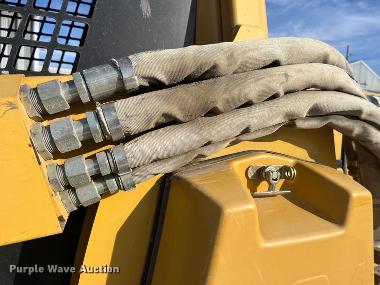 image for item MW9436 2000 ASV 4810  tracked skid steer loader