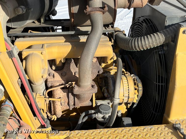 image for item MW9436 2000 ASV 4810  tracked skid steer loader