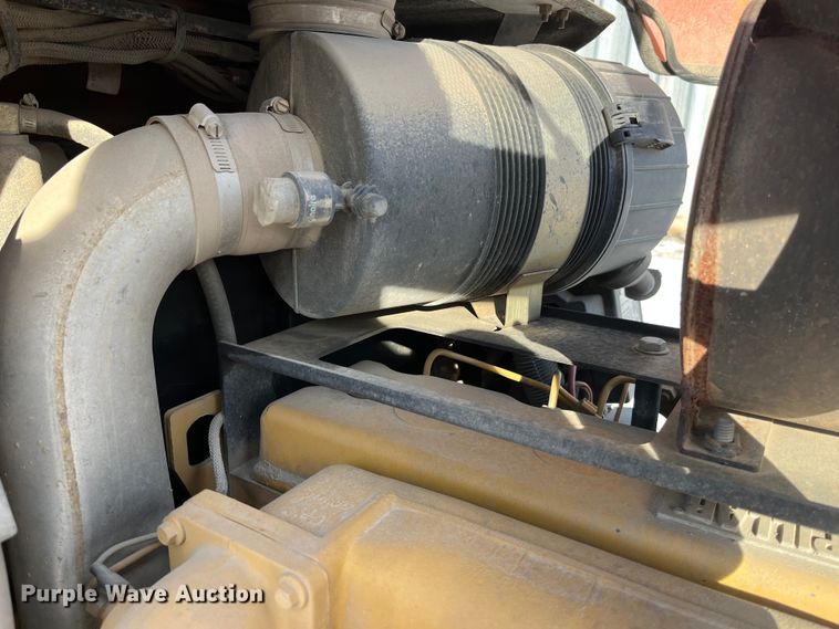 image for item MW9436 2000 ASV 4810  tracked skid steer loader