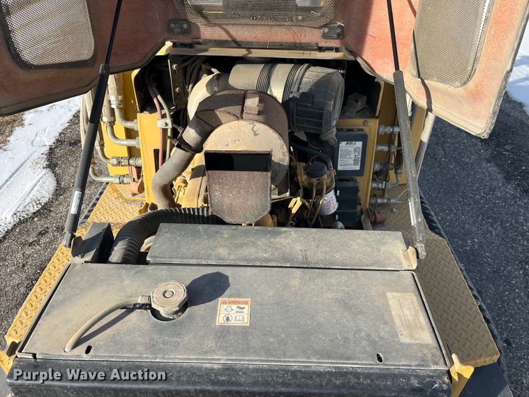 image for item MW9436 2000 ASV 4810  tracked skid steer loader