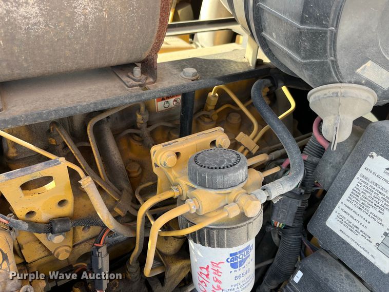 image for item MW9436 2000 ASV 4810  tracked skid steer loader