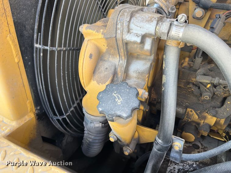 image for item MW9436 2000 ASV 4810  tracked skid steer loader