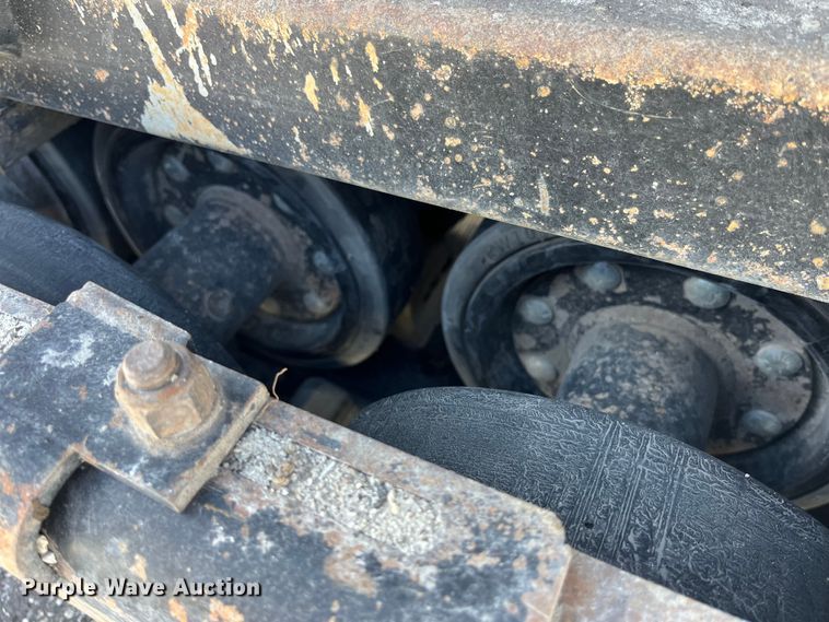 image for item MW9436 2000 ASV 4810  tracked skid steer loader